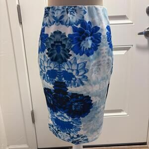 L'ATISTE Blue Floral Print Stretch Knit Pencil Skirt Size M